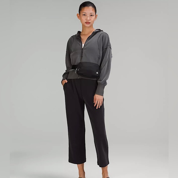 😍Lululemon Everywhere Belt Bag 1L water repellent NWT - Picture 6 of 6